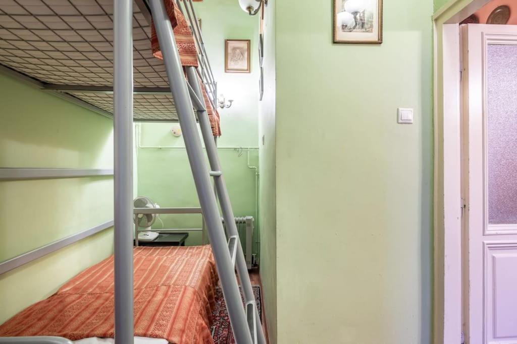 Jozsef-Corvin Central Budapest Esterno foto